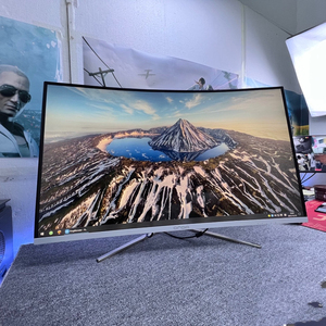 昂达40寸曲面无边框显示器hdmi高清口大屏全高清屏幕