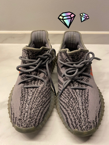 yezzy350新灰橙2.0,42码. 正版抽签买的,9成新