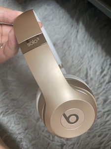 best solo3耳机 金色 闲置
