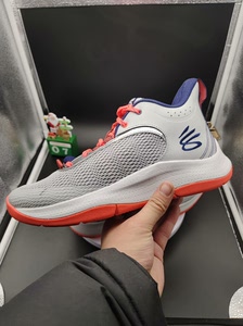 5码全新神鞋安德玛3z6库里篮球鞋全新正品原盒3025