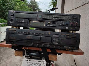 老碟机索尼vcp-k10和夏新vcd768,都是大家伙,单个