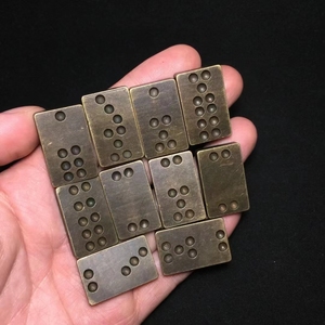 00轩和工厂店淘宝轩和铜雕纯铜黄铜清代款牌九牌骨牌天九麻将收藏