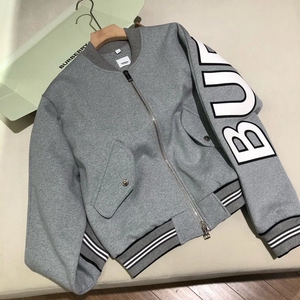 【天花板】bbr 巴宝莉 背后字母飞行夹克棒球服外套男女同