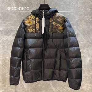 男装品牌意大利青蛙creazioni 连帽羽绒服