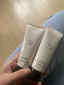 阿玛尼si身体乳沐浴露