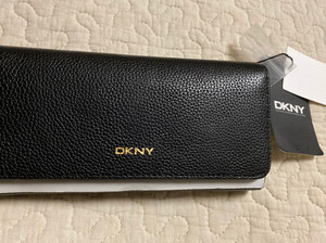 DKNY 女式印花牛皮手拿包 钱包 多卡位 全新包邮