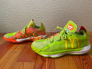 46码阿迪达斯利拉德6麦当劳联名款实物拍摄,成色如图,尺码自