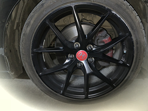 出售八代雅阁轮毂带胎18寸225-18-40