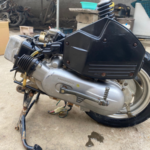 今生今世家方法淘宝二手原装五羊本田小公主踏板摩托车wh-100发动机