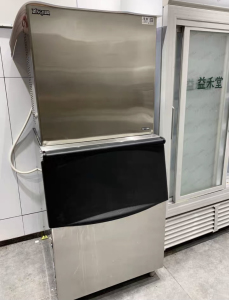 益禾堂最新款星极1200磅制冰机,侧面带显示屏调节冰块厚度