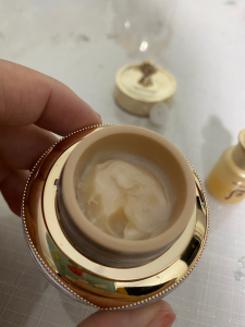 天气丹面霜25ml 80 眼霜5ml 50 黄金精华5ml