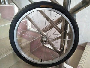 全新20寸自行车前轮,规格20x1.75,适用20寸自行车前