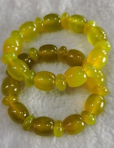 全新朝鲜黄玉隔片手串