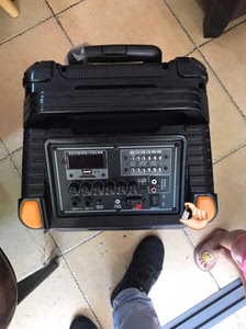 美国,霹雳舞,拉扞音响,采用天能电池,木质材料,不失真,店里