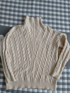 依迪菲毛衣，160码，图片实拍。不超重的情况下免费赠送。