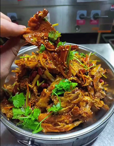 拌鸡架冯记特色拌鸡架笔记闲置转让,内容详细配料精确无保留,操