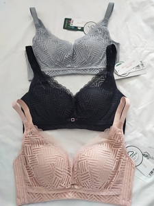全新 34b 75b缪斯的诱惑文胸内衣,肤色黑色灰色,四排四