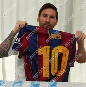 【展示】20/21赛季梅西签名球衣,梅西签名巴萨新春中文版球_阿里巴巴