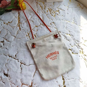 hermes爱马仕aline艾琳小号拼皮帆布袋,超火的平价小