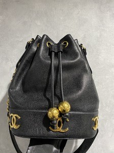 chanel 香奈儿 荔枝牛皮金球大金logo抽绳水桶包 9