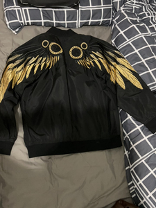 天使翅膀外套,我超喜欢,衣服太多,只能割舍,有喜欢的请拍,质