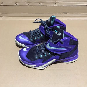 nike詹姆斯士兵8