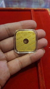 周生生999.9足金金块金币金条5钱一枚 重量18.72克