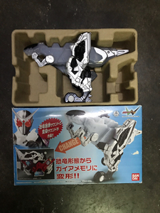 假面骑士w记忆体獠牙