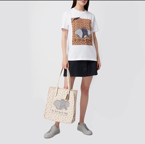 coach/蔻驰迪士尼合作款米白色小飞象图案女包购物袋托特包