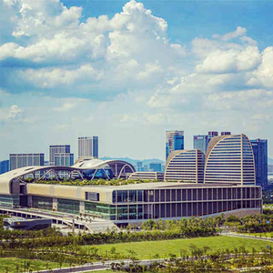 杭州国际博览中心北辰大酒店(五星级)高级大床房预定感兴趣的话