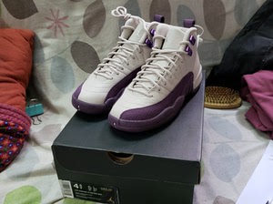 aj12鞋盒