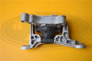 福特翼虎13-16款1.6t发动机脚胶前右液压机脚胶固定支架