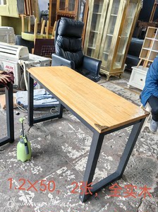 书桌，办工桌，电脑桌，二手全实木的，有两张，都是1.2米长5