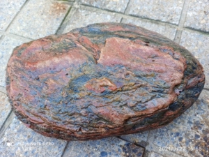 河南境内,漂亮的中岳嵩山国画石 嵩山国画石.原石实物拍摄,来