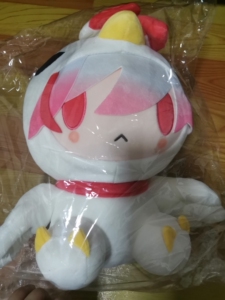 崩坏3正版符华q版毛绒公仔.全新未拆封,快递寄回家的时候箱子