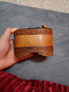 鹌鹑圈雕刻