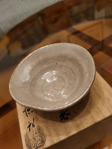 日本名家秋烧老酒斬茶杯主人杯小酒盏,单只,名家黑款,切三足