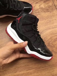 乔丹十一代童鞋 nike air jordan aj11黑红