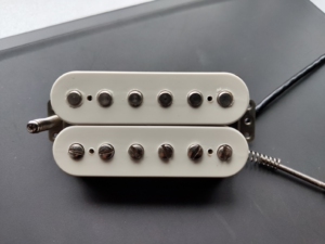 fender双线圈拾音器,琴颈,美产美豪.芬达家的双线圈,较