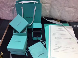 蒂芙尼钻戒包装盒