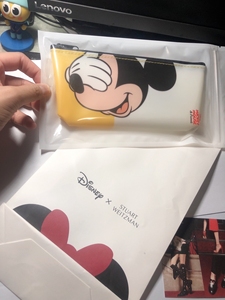 迪斯尼正品米奇笔袋果冻包文具盒黄色拉链包化妆包。