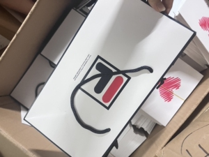 fila 斐乐手表 品牌纸袋 手提袋