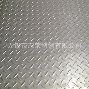 无锡镀锌花纹钢板 厚度1.8-12mm 确保锌层不掉。厂家