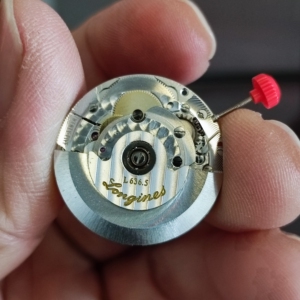 9新瑞士eta2836-2精磨机芯,正宗瑞士机芯,v8认