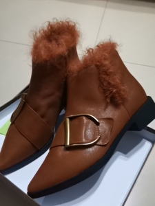 牛皮女鞋焦糖色,品牌德赛帝伦大厂家生产质量超好,橡胶防滑软底