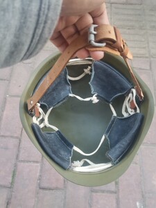 前苏联最大号ssh6o钢盔p3全新库存,油纸均在,存世稀少的