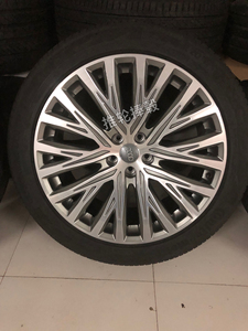 20寸奥迪a8轮毂钢圈原车原厂拆车件带轮胎一套