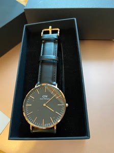 dw手表男士40mm黑色皮带 丹尼尔惠灵顿官方旗舰店购入