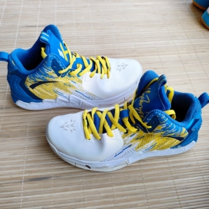 43码安踏kt3白金配色蓝球鞋 二手正品闲置