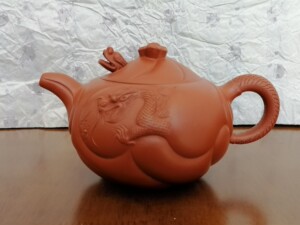 许国强 鱼化龙紫砂壶